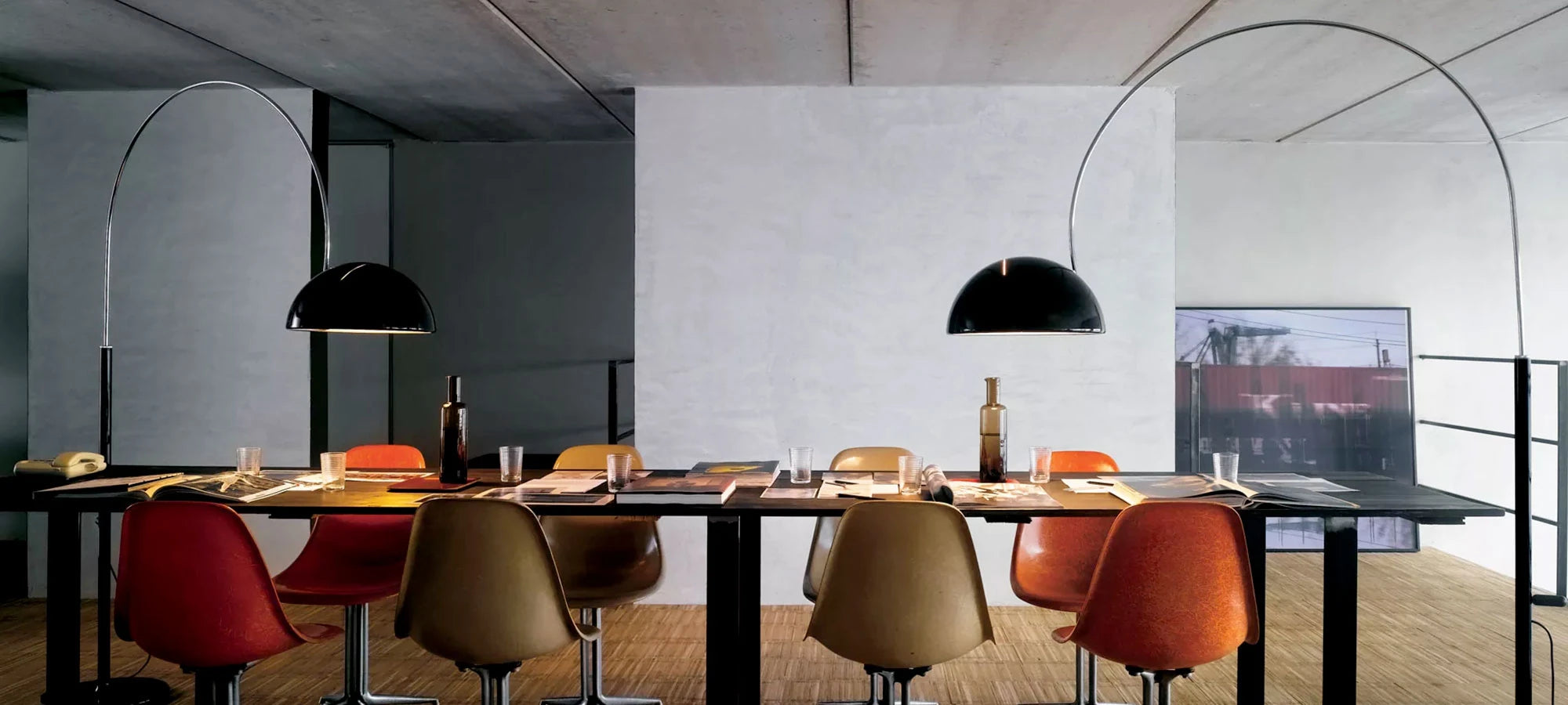Lampade da terra di design: la piantana giusta per il tuo soggiorno.