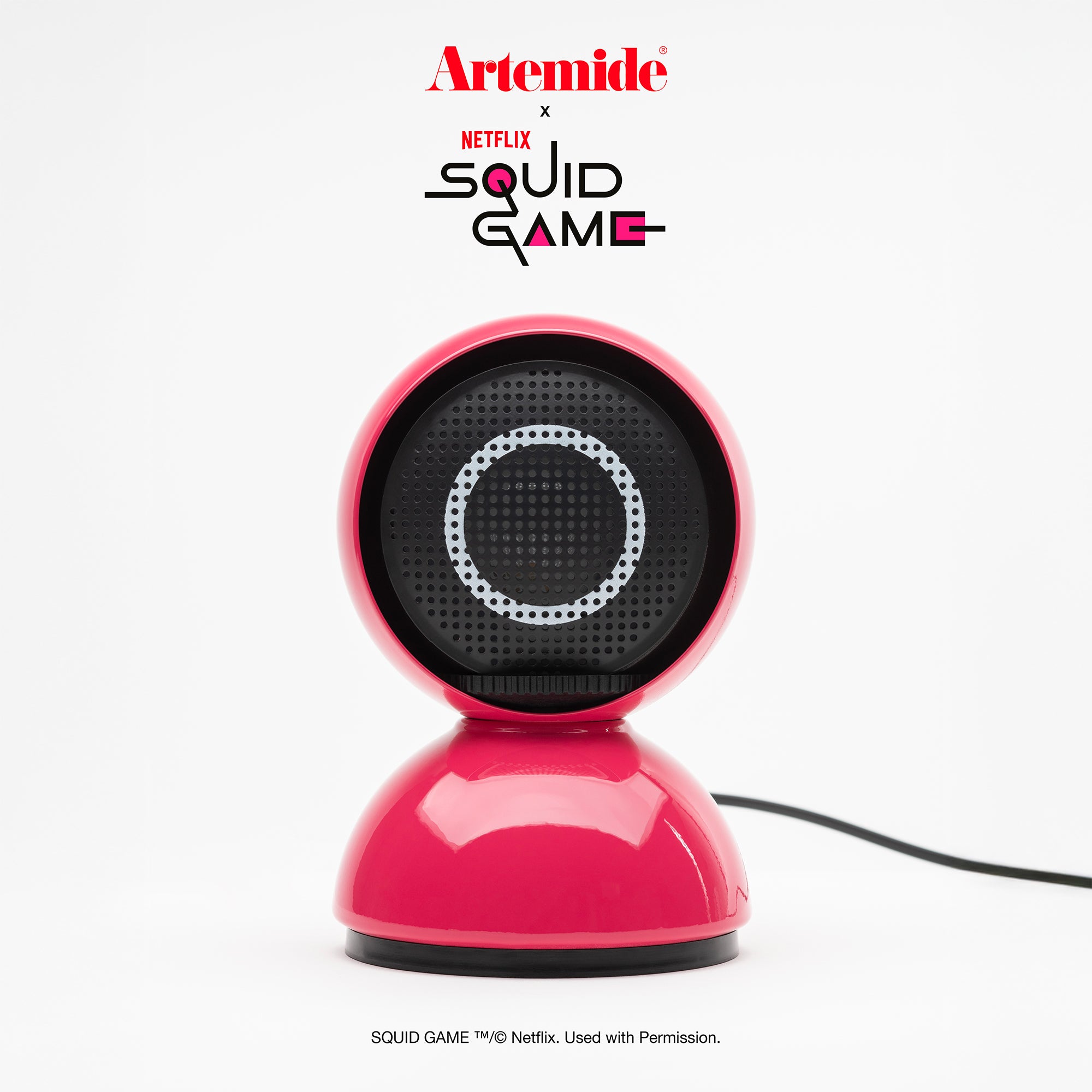 Eclisse Squid Game Guard Pink — Lampada da Tavolo Artemide